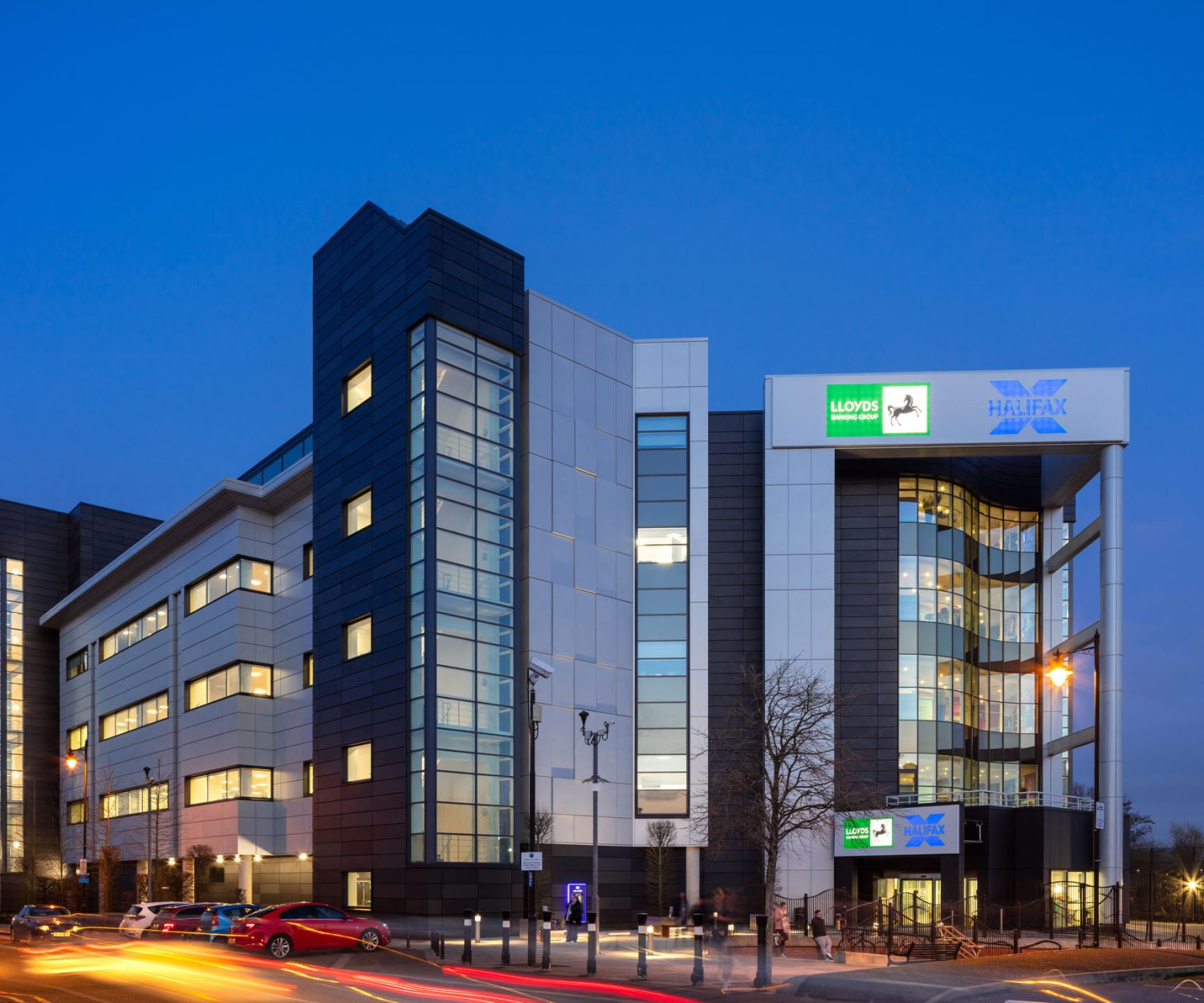 Taylor+Boyd: civil, structural engineers; administrative block for bank, Belfast